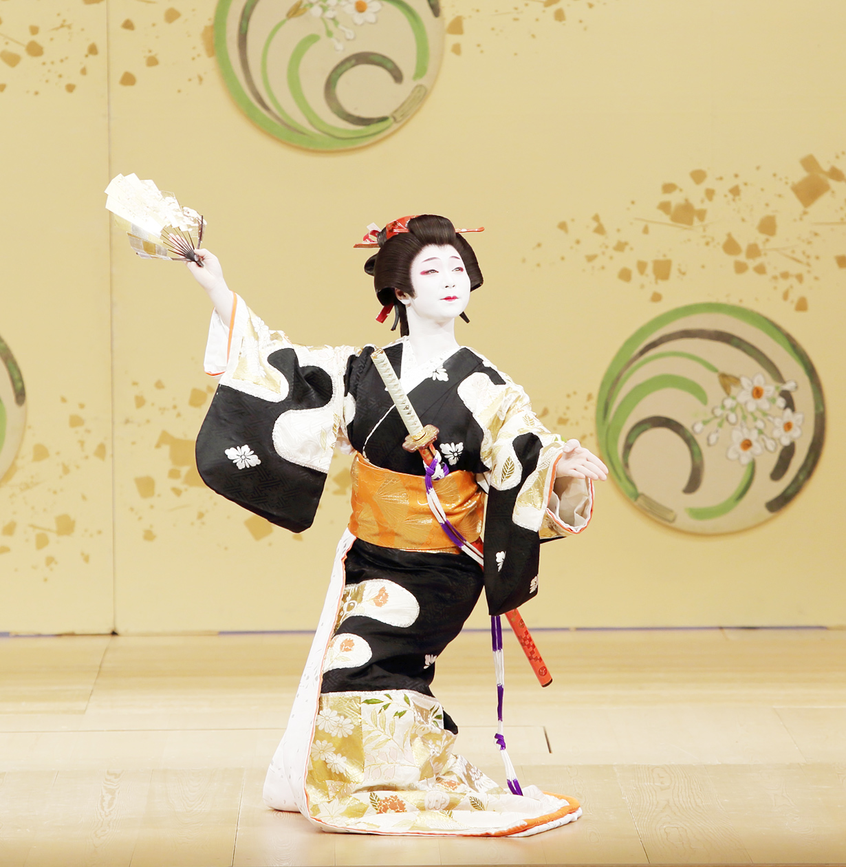 日本舞踊の世界へようこそ